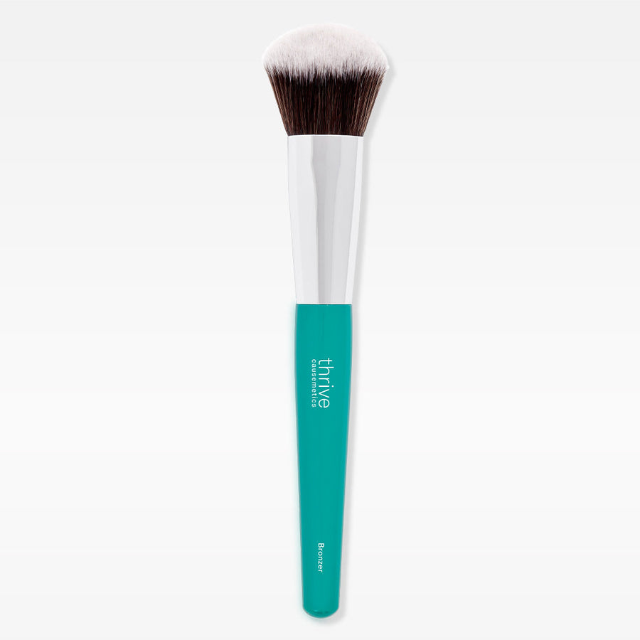 Diffusing Makeup Brush for Angled Bronzer
